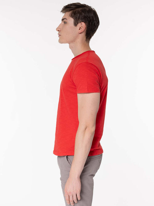 T-Shirt collo taglio vivo|Colore:Rosso
